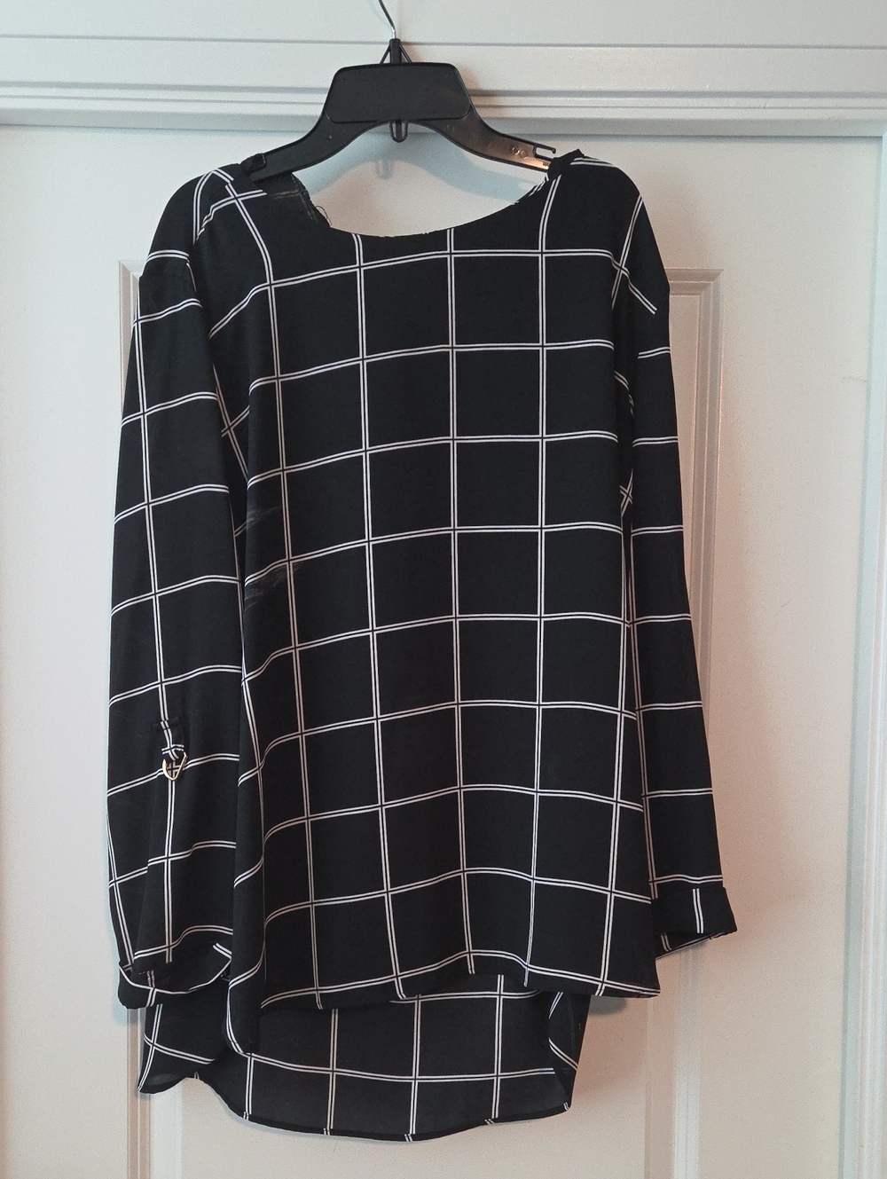 Black Windowpane Grid Long-Sleeve Women’s Top